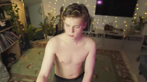 rusbradpitt online show from March 3, 4:13 pm