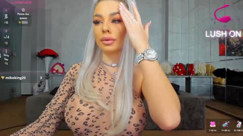 Ava online show from February 5, 4:03 pm
