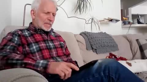 Snapshot of rustyx22 chatting on February 19, 7:38 pm Rusty online show from February 19, 7:38 pm