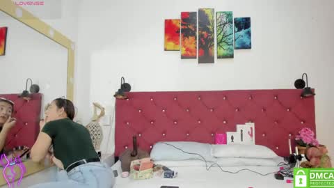 Ruth online show from April 17, 1:47 pm