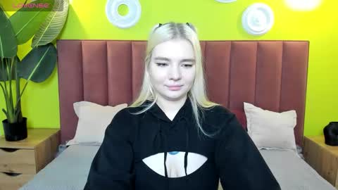 Snapshot of ruthbryant chatting on October 20, 1:06 am ruthbryant online show from October 20, 1:06 am