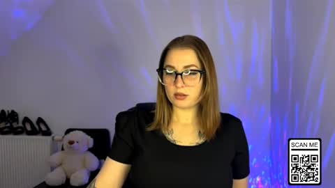 Snapshot of ruthless_111 chatting on November 30, 8:13 pm Nika online show from November 30, 8:13 pm