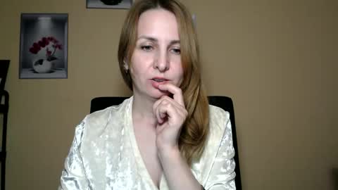 Snapshot of ruthpark chatting on May 25, 9:32 pm Ruth online show from May 25, 9:32 pm