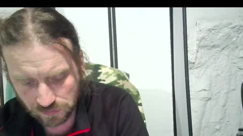 Snapshot of rwb1982 chatting on December 3, 1:24 am rwb1982 online show from December 3, 1:24 am