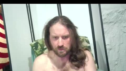 Snapshot of rwb1982 chatting on December 17, 12:16 am rwb1982 online show from December 17, 12:16 am