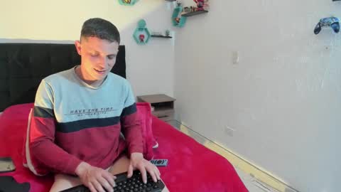 Snapshot of ryan15_ chatting on February 3, 12:03 pm Ryan 15 online show from February 3, 12:03 pm