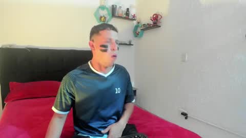 Snapshot of ryan15_ chatting on February 5, 10:51 am Ryan 15 online show from February 5, 10:51 am