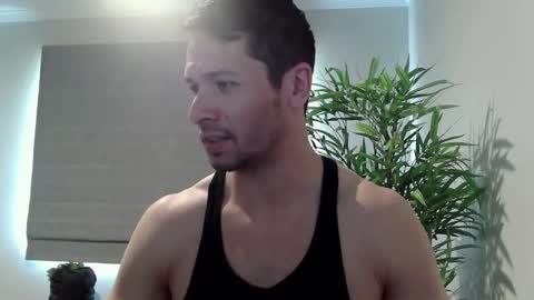 Snapshot of ryan_chatter chatting on November 16, 11:10 pm Ryan online show from November 16, 11:10 pm