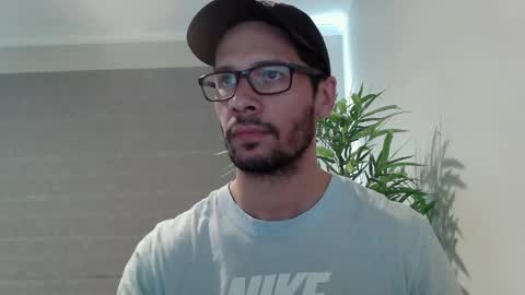 Snapshot of ryan_chatter chatting on December 3, 10:19 pm Ryan online show from December 3, 10:19 pm