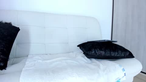 Snapshot of ryan_cooper_1 chatting on December 22, 5:34 am Ryan online show from December 22, 5:34 am