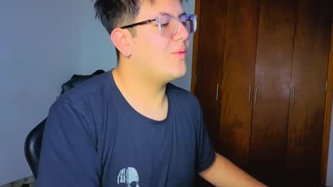 Snapshot of ryan_doretti chatting on September 24, 10:29 am Ryan online show from September 24, 10:29 am