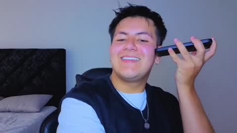 Snapshot of ryan_doretti chatting on September 25, 4:32 pm Ryan online show from September 25, 4:32 pm