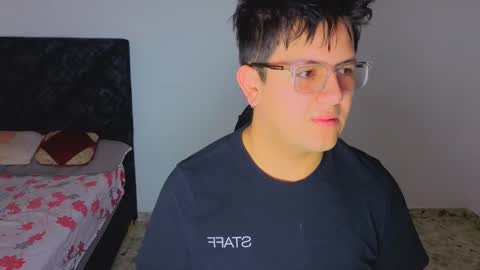 Snapshot of ryan_doretti chatting on October 8, 11:30 am Ryan online show from October 8, 11:30 am