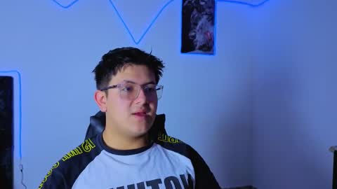 Snapshot of ryan_doretti chatting on November 3, 12:39 pm Ryan online show from November 3, 12:39 pm