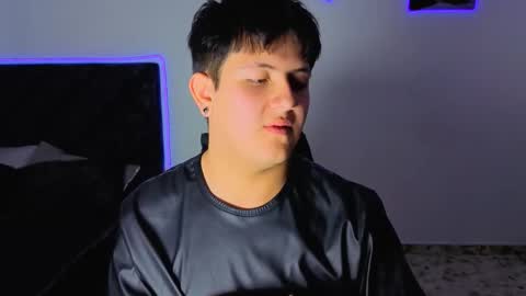 Snapshot of ryan_doretti chatting on November 16, 2:22 pm Ryan online show from November 16, 2:22 pm