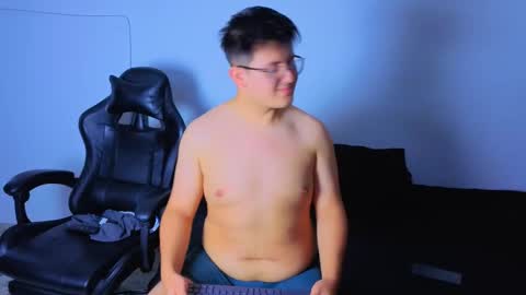 Snapshot of ryan_doretti chatting on November 30, 6:34 pm Ryan online show from November 30, 6:34 pm