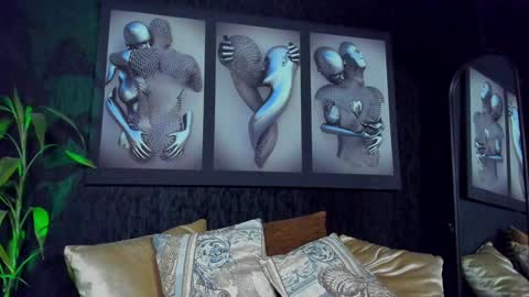 Snapshot of ryan_doyle chatting on December 5, 11:07 pm Ryan independent model online show from December 5, 11:07 pm