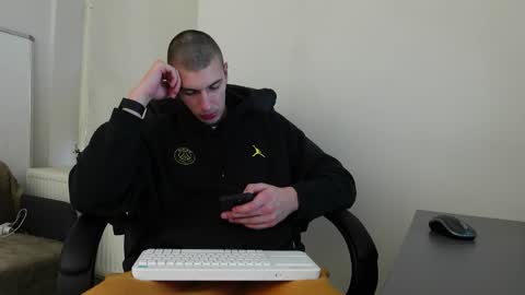 Snapshot of ryan_dozer chatting on November 8, 7:08 am RYAN DOZER online show from November 8, 7:08 am