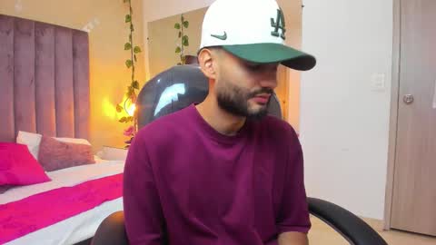 Snapshot of ryan_jackson_ chatting on November 30, 5:22 am ryan_jackson_ online show from November 30, 5:22 am