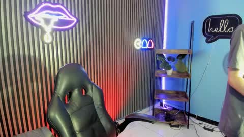 RYAN online show from December 5, 4:54 am