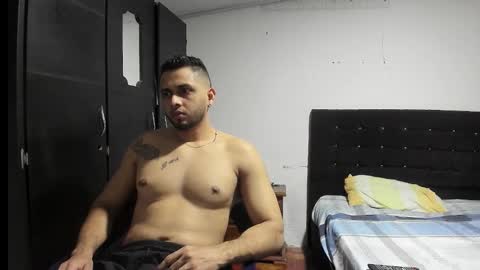 Snapshot of ryan_xc1 chatting on November 22, 2:43 am ryan_xc1 online show from November 22, 2:43 am