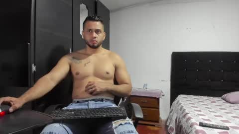 ryan_xc1 online show from June 1, 2:24 am