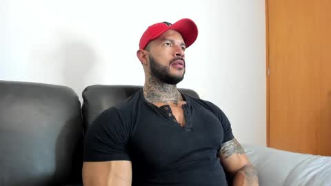 Snapshot of ryanjhonston chatting on February 19, 12:00 pm Ryan online show from February 19, 12:00 pm