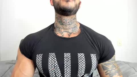 Snapshot of ryanjhonston chatting on February 25, 11:52 am Ryan online show from February 25, 11:52 am