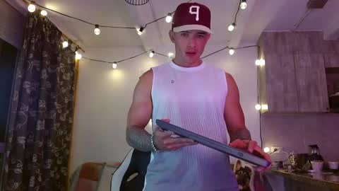 Ryan Blue ig ryannblue online show from December 15, 12:29 am