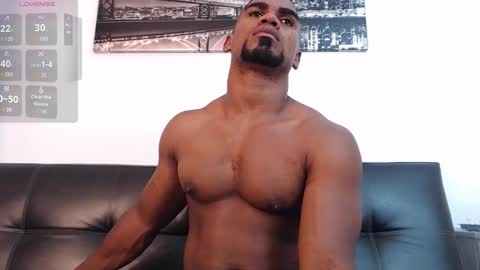 Snapshot of ryannfit chatting on November 3, 2:35 am instagram.. Ryandwrn online show from November 3, 2:35 am