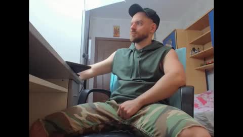 Ryanstone  online show from December 18, 5:57 am