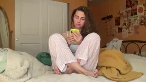 Snapshot of rylanxoxo chatting on November 13, 4:00 am rylanxoxo online show from November 13, 4:00 am