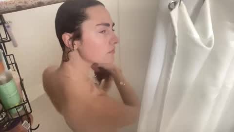 Snapshot of rylanxoxo chatting on November 25, 4:01 am rylanxoxo online show from November 25, 4:01 am