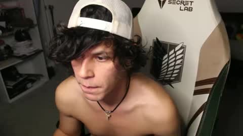 Snapshot of ryot35 chatting on November 9, 3:16 am Ryot3 online show from November 9, 3:16 am