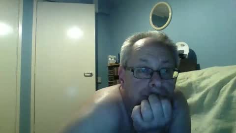 Snapshot of s536sny18 chatting on December 13, 8:25 pm s536sny18 online show from December 13, 8:25 pm