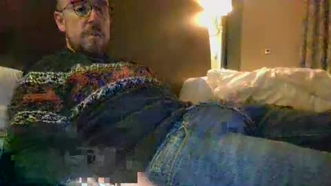 Snapshot of s_i_q chatting on December 4, 9:12 pm s_i_q online show from December 4, 9:12 pm