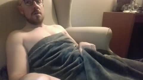 Snapshot of s_i_q chatting on December 15, 8:24 pm s_i_q online show from December 15, 8:24 pm