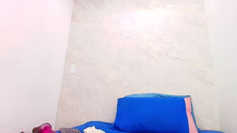 Snapshot of s_sofia_ chatting on January 30, 1:44 am s_sofia_ online show from January 30, 1:44 am