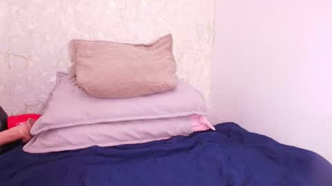 Snapshot of s_sofia_ chatting on September 15, 7:25 pm s_sofia_ online show from September 15, 7:25 pm