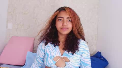 Snapshot of s_sofia_ chatting on October 4, 7:23 pm s_sofia_ online show from October 4, 7:23 pm