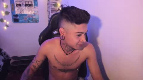 Snapshot of saad__man chatting on December 15, 11:09 pm Danny online show from December 15, 11:09 pm