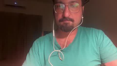 Snapshot of saadiqureshi007 chatting on September 25, 8:01 pm saadiqureshi007 online show from September 25, 8:01 pm