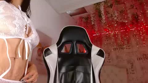 1 online show from March 5, 12:23 pm