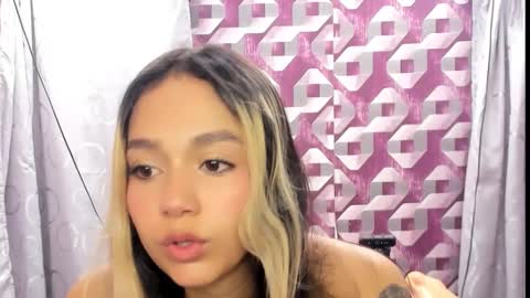 Snapshot of sabrina_adams01 chatting on February 23, 12:27 pm Sabrina Adams online show from February 23, 12:27 pm