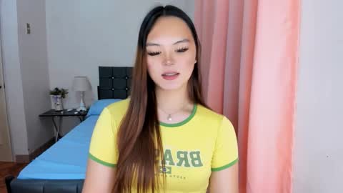 Snapshot of sabrina_hilson chatting on September 25, 4:00 pm sabrina_hilson online show from September 25, 4:00 pm