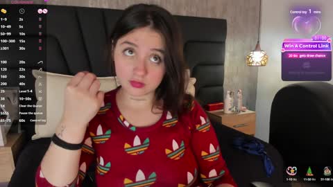 Snapshot of sabrina_lennox chatting on January 9, 10:52 pm Sabrina Maria online show from January 9, 10:52 pm