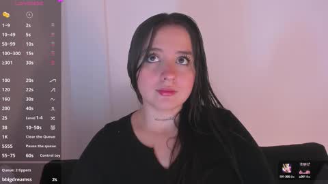 Snapshot of sabrina_lennox chatting on October 12, 4:33 am Sabrina Maria online show from October 12, 4:33 am