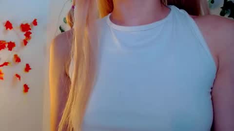 Snapshot of sabrinaexpositoxx chatting on February 16, 11:59 am SABRI online show from February 16, 11:59 am