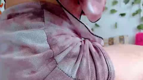 Snapshot of sabrinaexpositoxx chatting on November 13, 5:23 pm SABRI online show from November 13, 5:23 pm