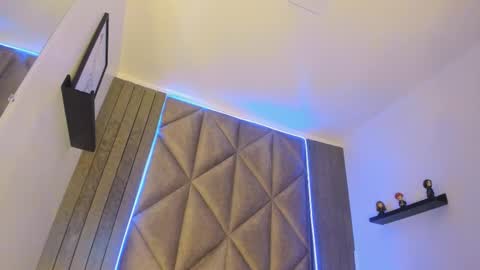 S A B R I N A  online show from September 20, 11:33 am